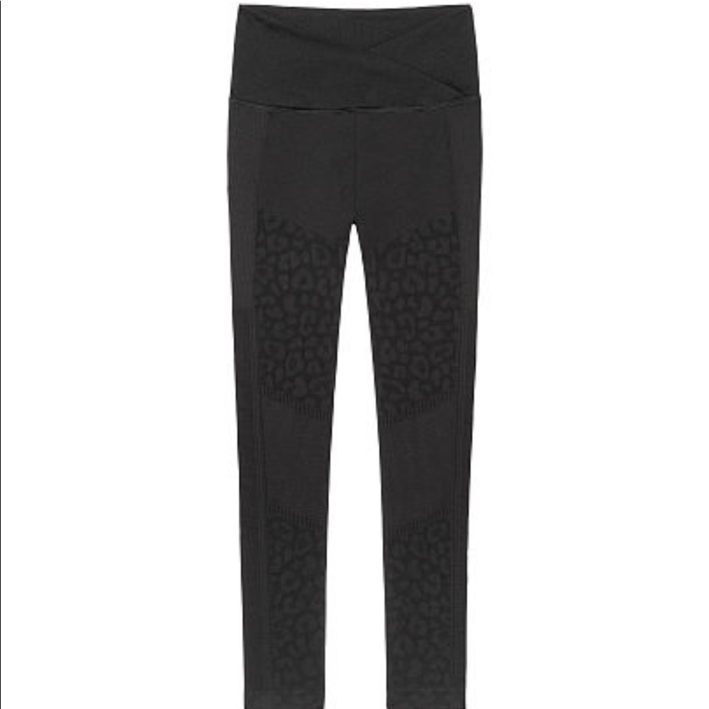 Victoria’s Secret sport seamless leopard legging